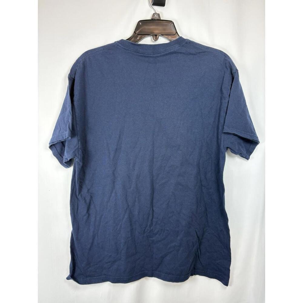 Lot Of 2 Disney Shirts, Size Large, Mickey Gray And WDW Compass Blue - Picture 8 of 9